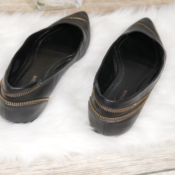 BCBGeneration Faux Leather Gold Color Zipper 8.5 - Picture 3 of 8